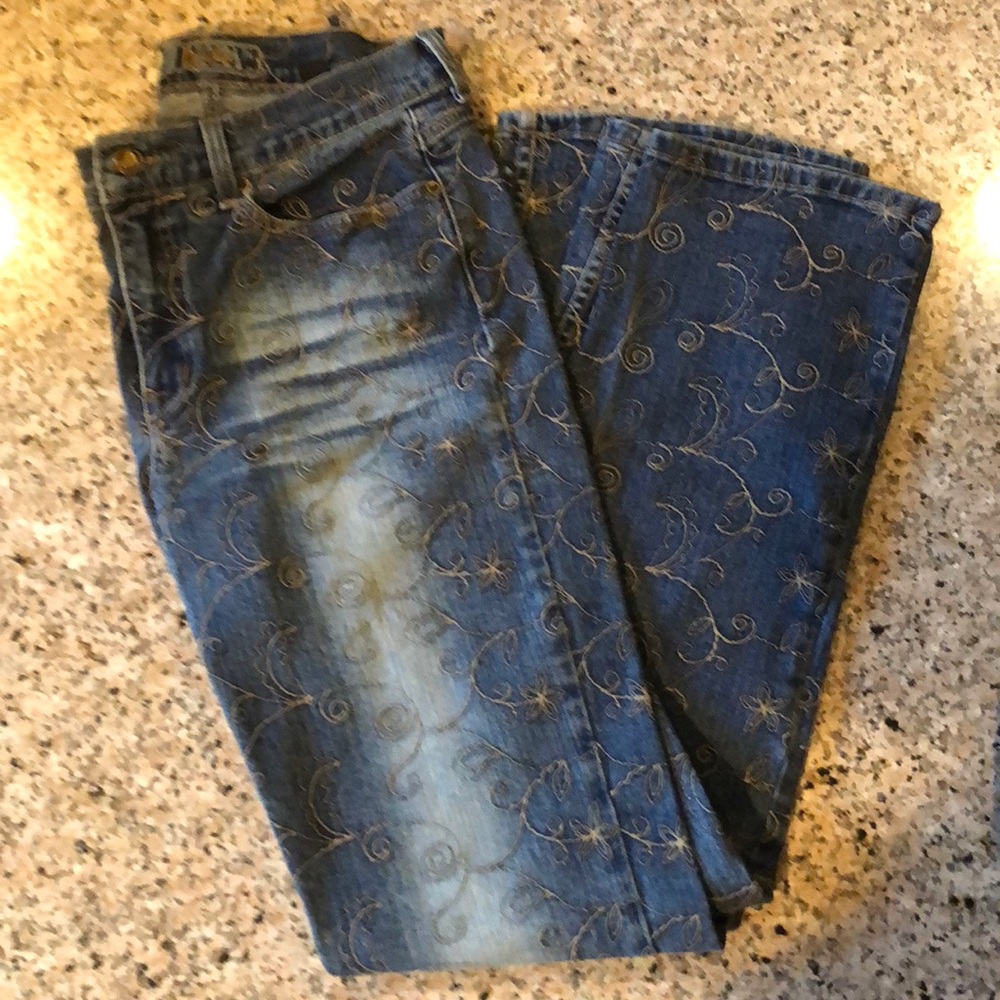 Women’s jeans